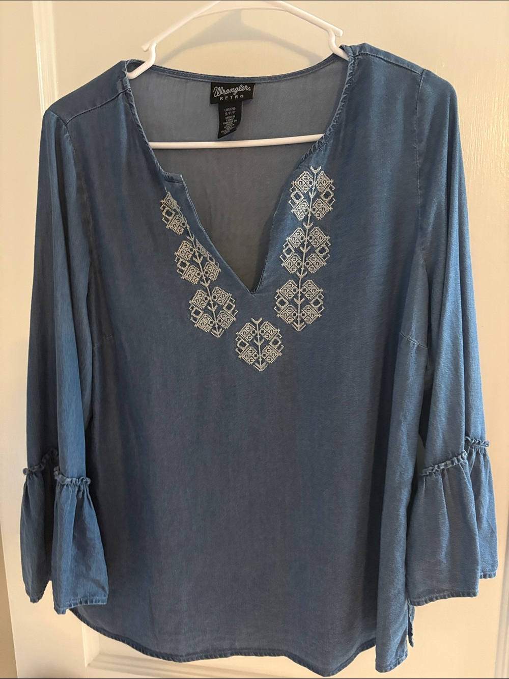 Wrangler Blue oversized small ( see measurements) Embroidered V-Neck Tunic
